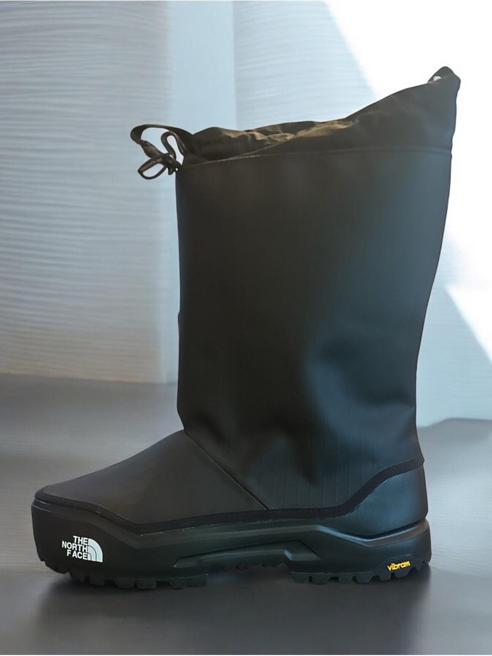 Base Camp™ 200 Waterproof Boots Size 11 Mens /12.5 Womens